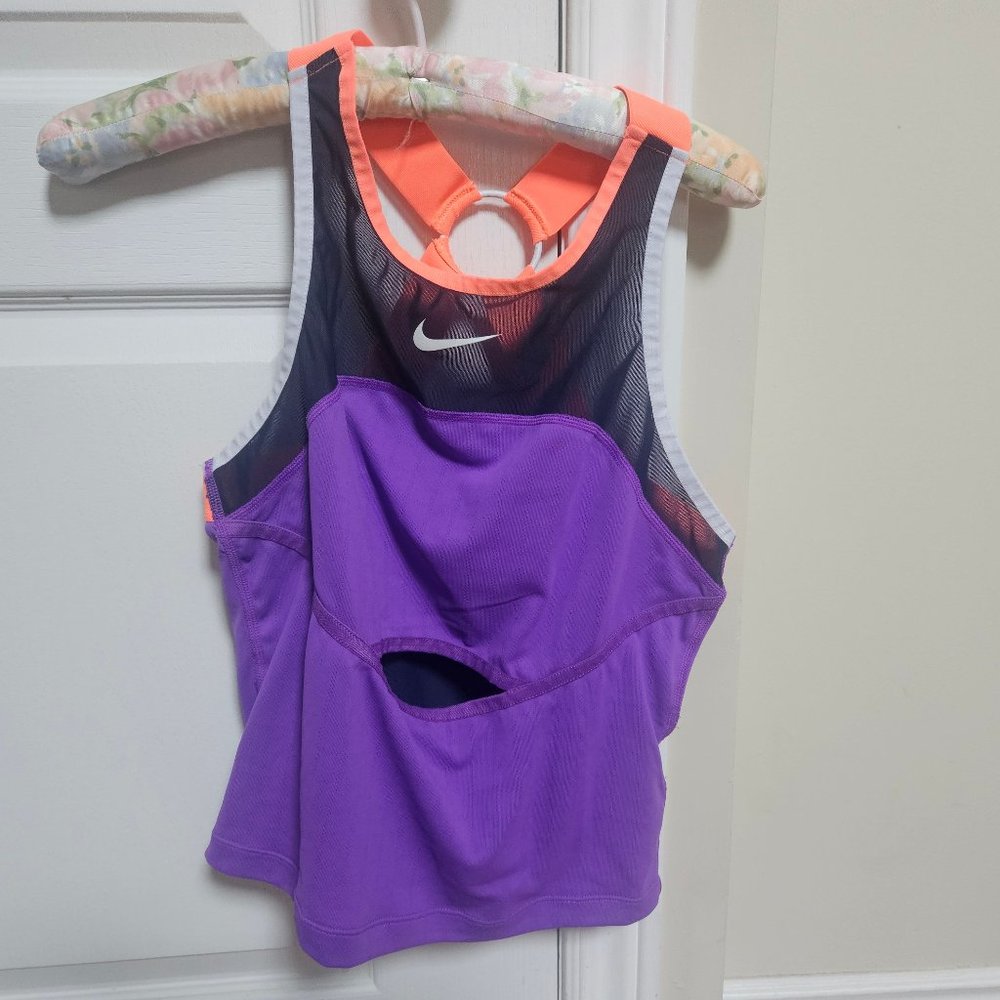 Nike tennis top